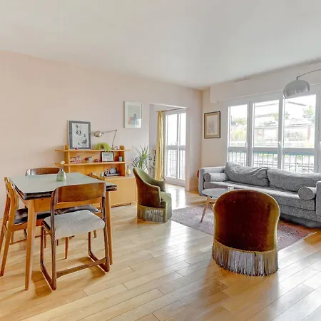 Apartment Prestige Face A La Tour Eiffel 3